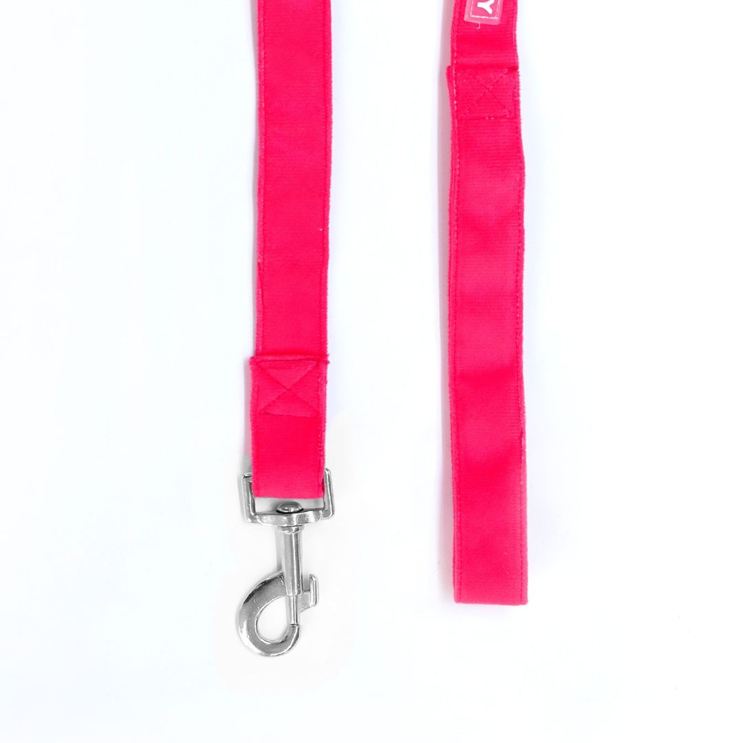 Fuchsia Luxury Velvet Leash