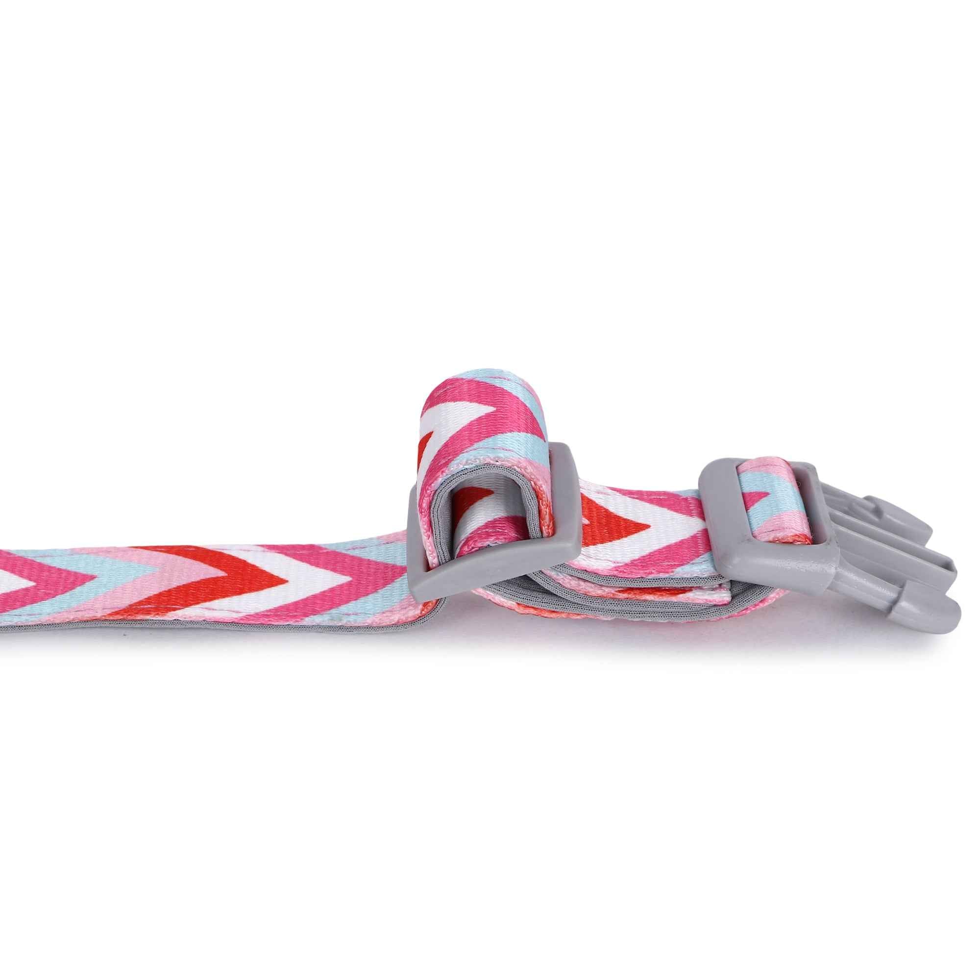 Padded Adjustable Collar for Dogs, Cats & Puppies (Zig-Zag Red)